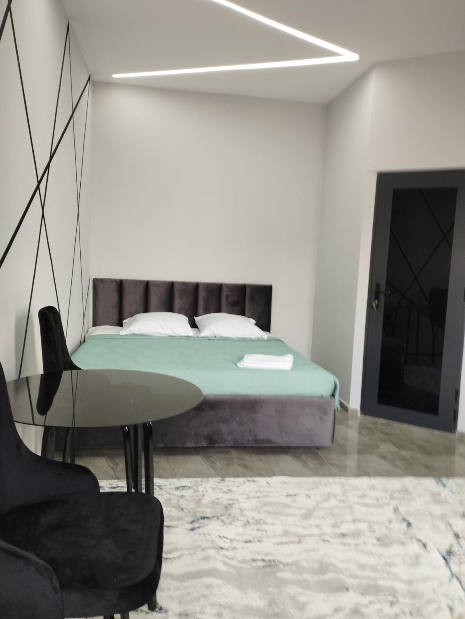 Lumi Hotel Bișkek Exterior foto