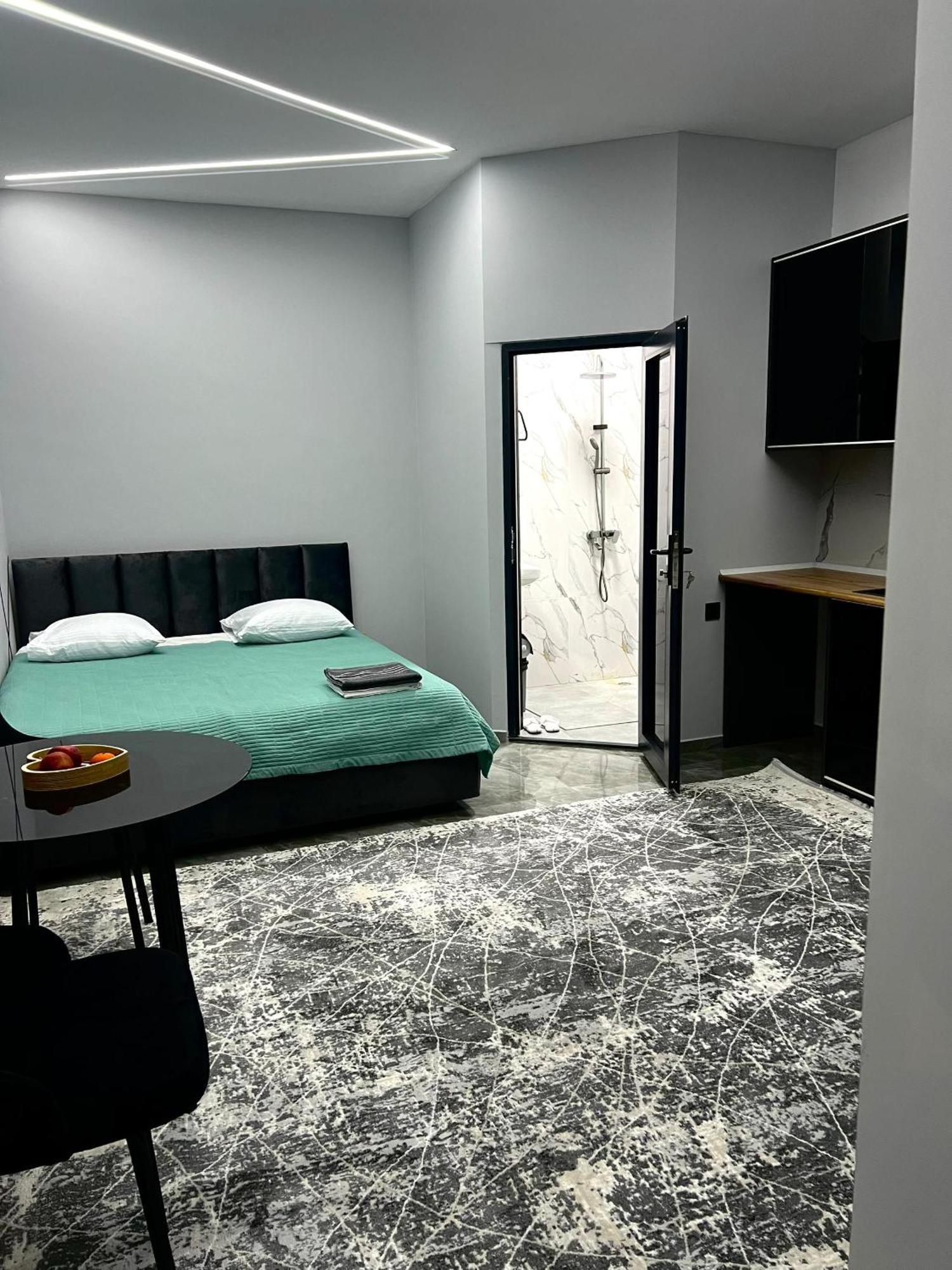 Lumi Hotel Bișkek Exterior foto