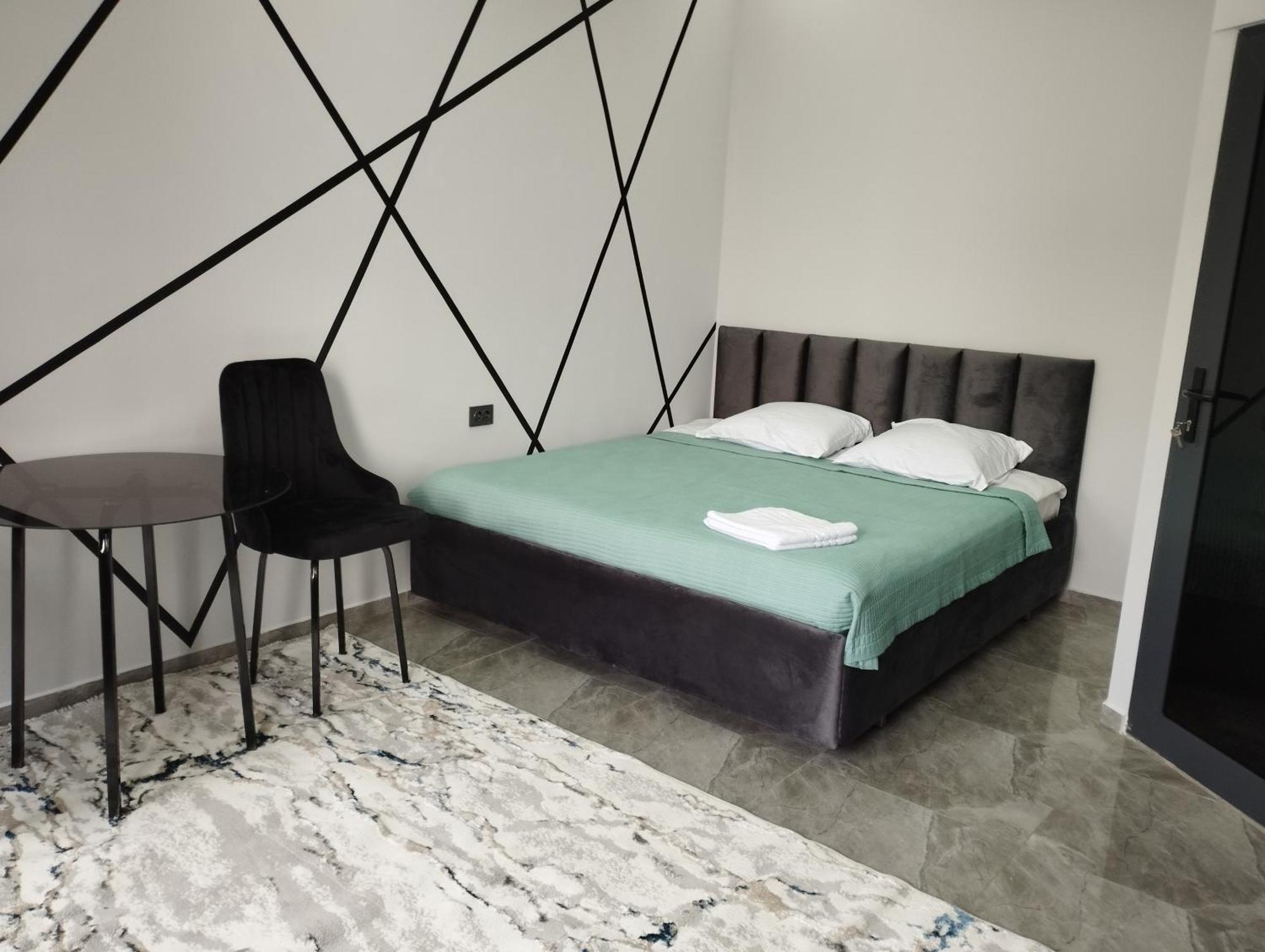 Lumi Hotel Bișkek Exterior foto